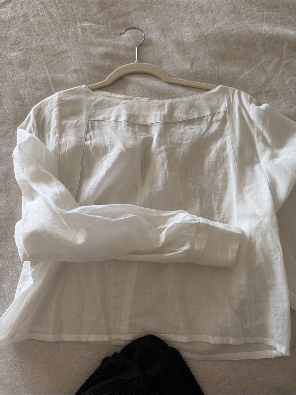 Gimaguas Ivory Linen Boatneck Long Sleeve Top